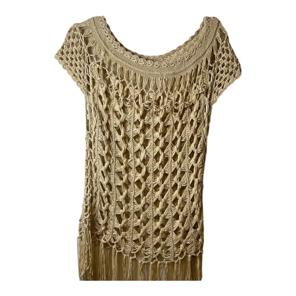 Vivid Collection of NY Small Beige Crochet Fringe Sweater Topn - Picture 1 of 6